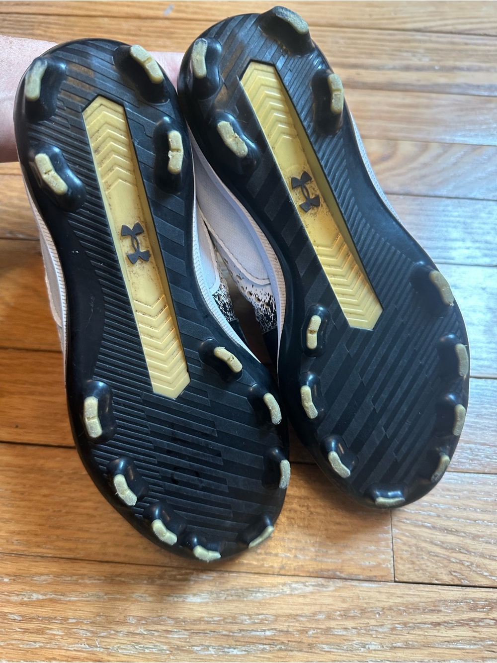 Under Armour Harper 6 Low TPU Jr. Youth Baseball Cleats Size 3.5Y Black Gold - Picture 7 of 7